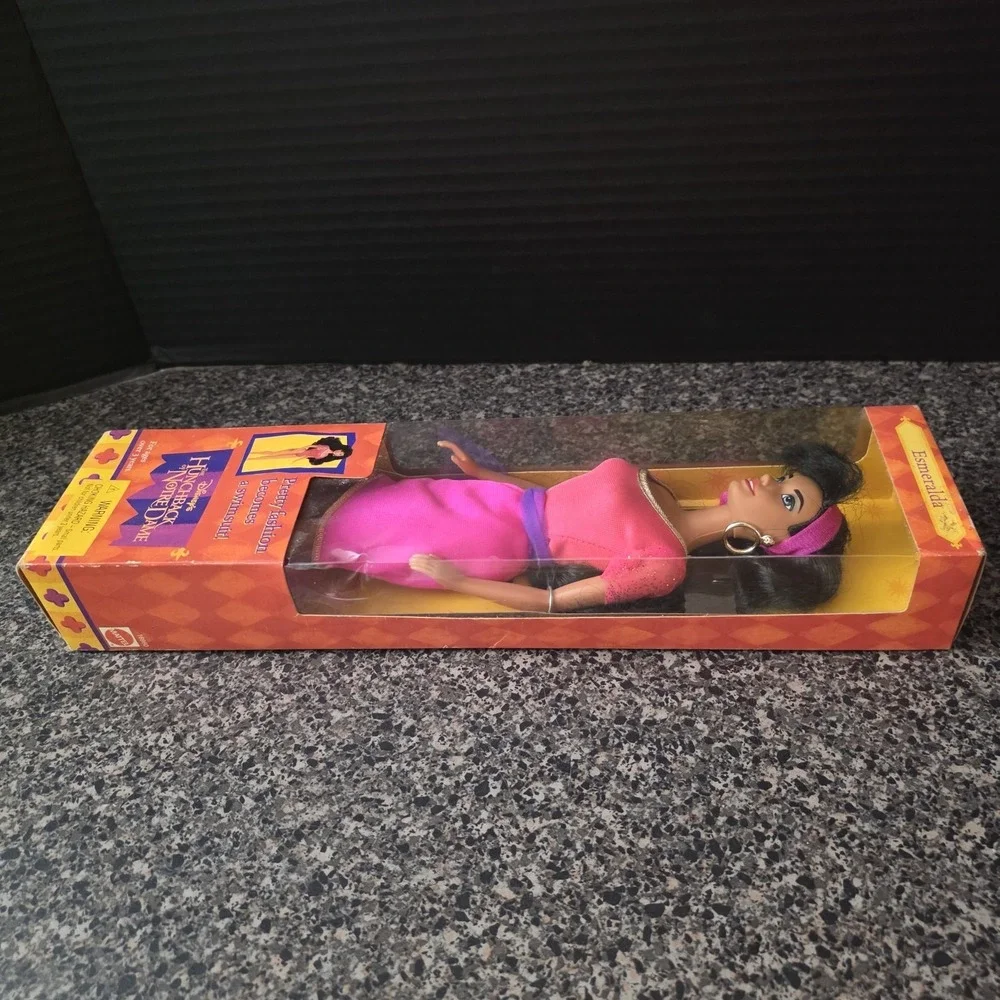 Vintage Disney Hunchback‎ of Notre Dame Esmeralda Doll 1996 Mattel NRFB In Box
